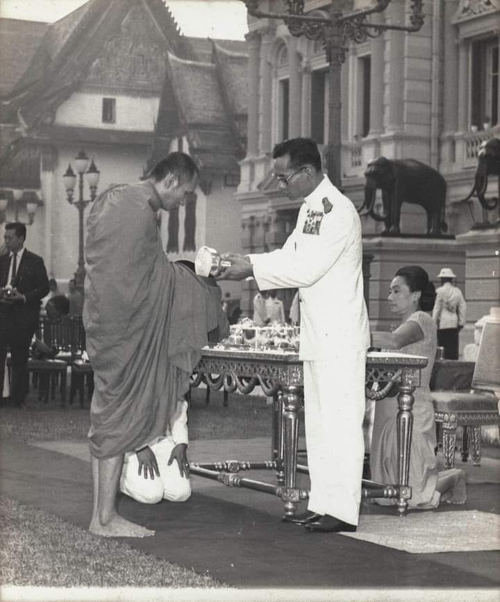 1สมเด็จพระงฆราชเจ้า (31.jpg